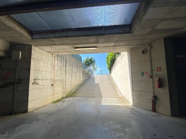 Box / Garage in vendita a Grugliasco TO