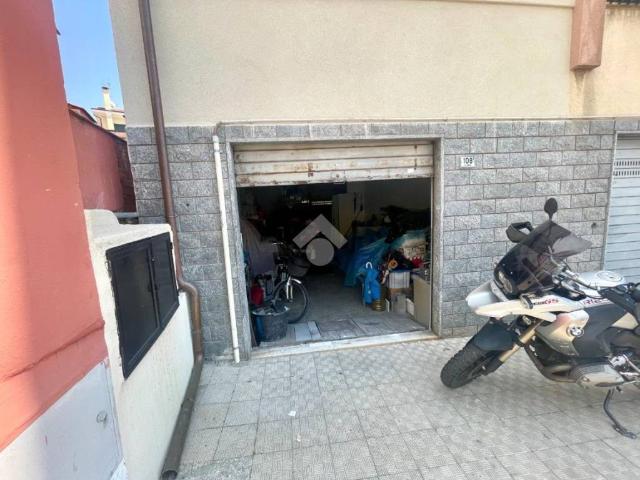 Box / Garage in vendita a Imperia IM