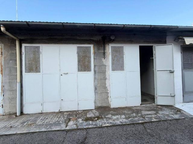 Box / Garage in vendita a Jesi AN