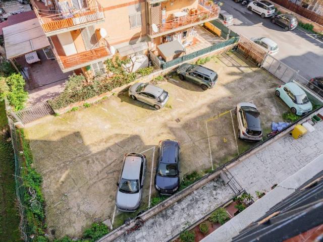 Box / Garage in vendita a Ladispoli RM