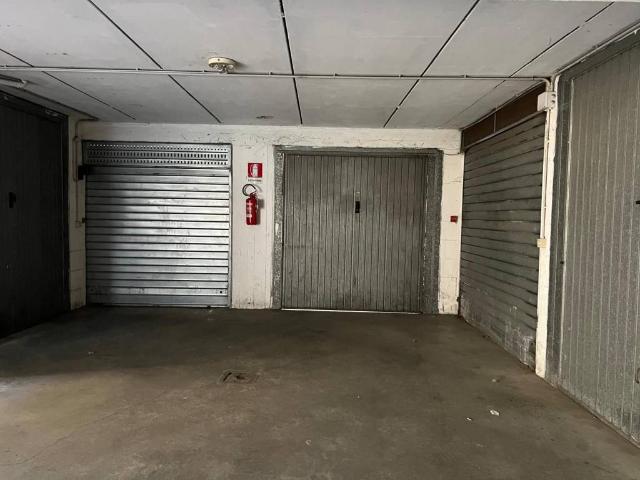 Box / Garage in vendita a Ladispoli RM