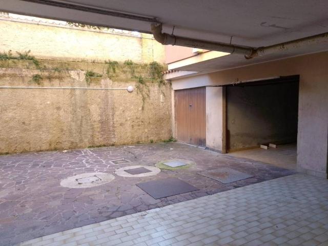 Box / Garage in vendita a Ladispoli RM