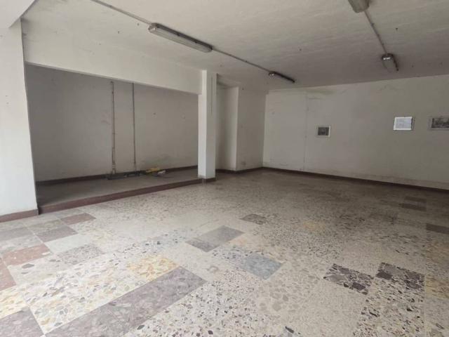 Box / Garage in vendita a Latina LT