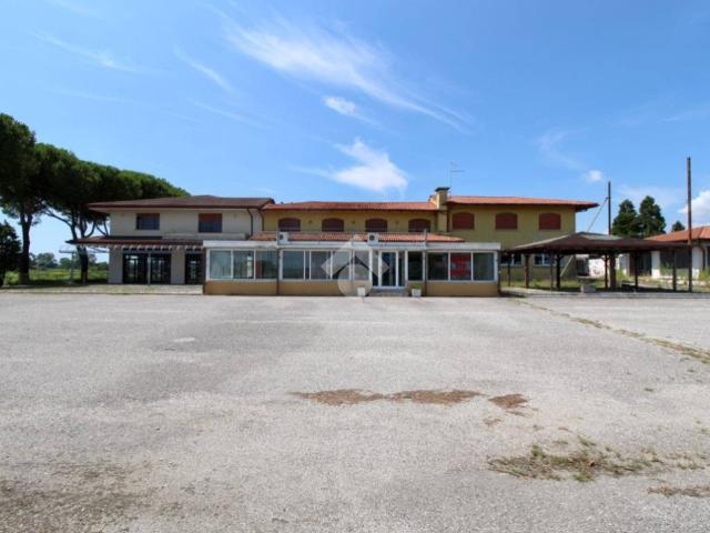 Box / Garage in vendita a Latisana UD