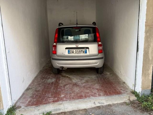 Box / Garage in vendita a Lerici SP