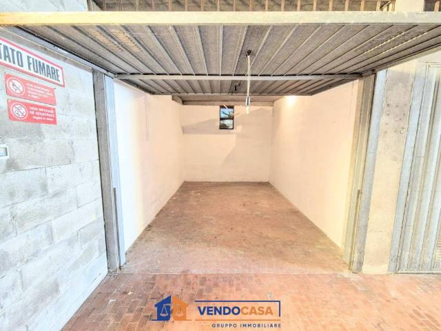Box / Garage in vendita a Loano SV