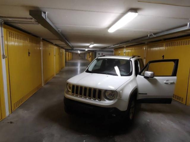 Box / Garage in vendita a Loano SV