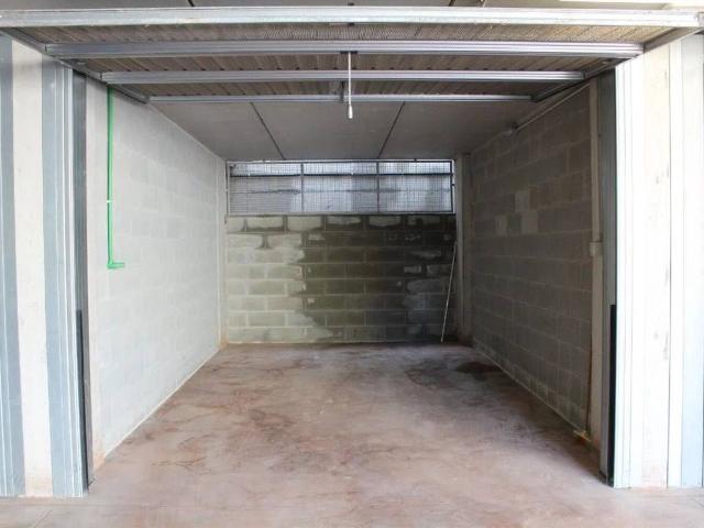 Box / Garage in vendita a Loano SV