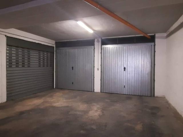 Box / Garage in vendita a Maddaloni CE