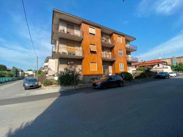 Box / Garage in vendita a Magenta MI