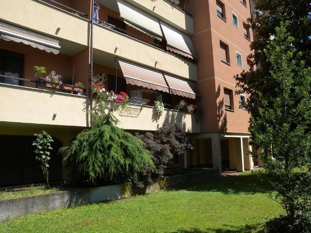 Box / Garage in vendita a Magenta MI