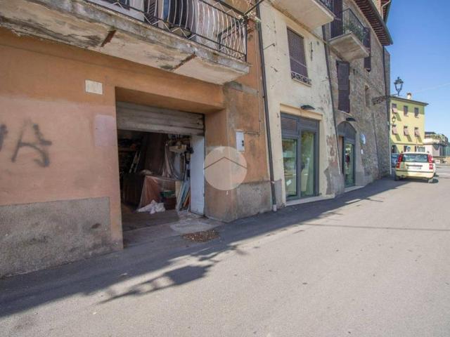 Box / Garage in vendita a Magliano Sabina RI