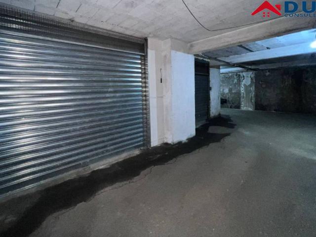 Box / Garage in vendita a Marano di Napoli NA