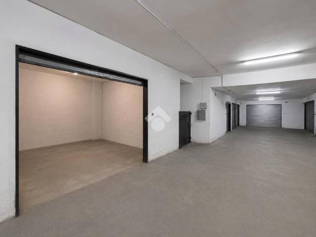 Box / Garage in vendita a Marano di Napoli NA