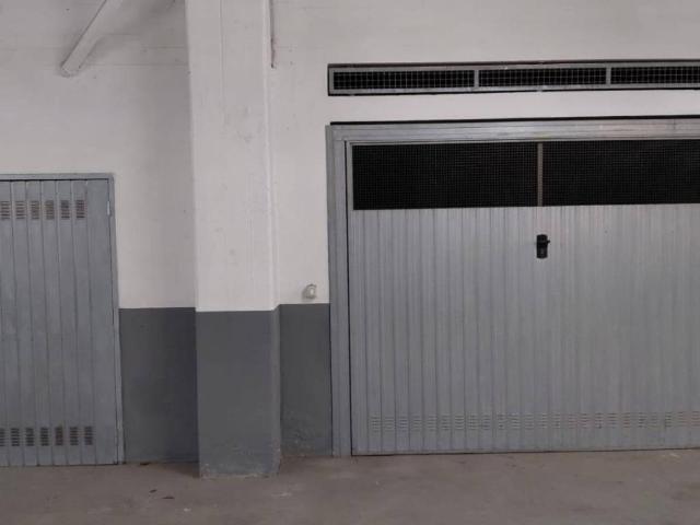 Box / Garage in vendita a Massa MS