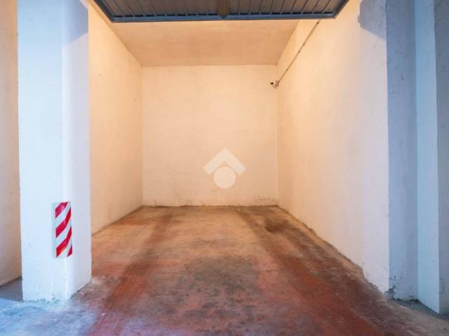 Box / Garage in vendita a Mentana RM