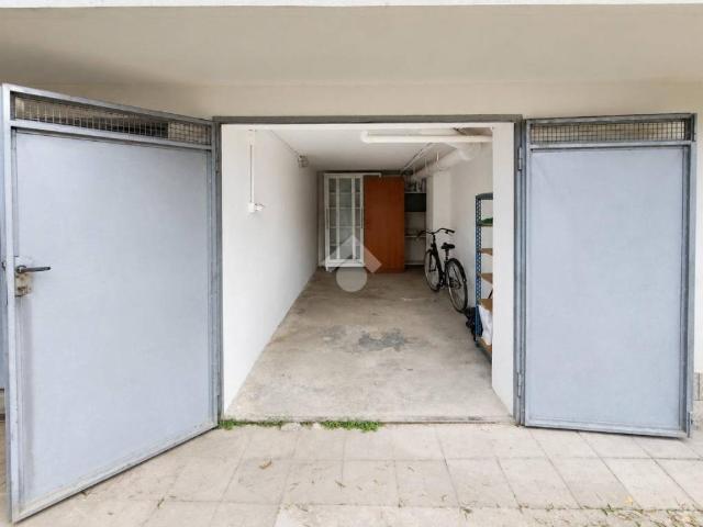 Box / Garage in vendita a Meda MB