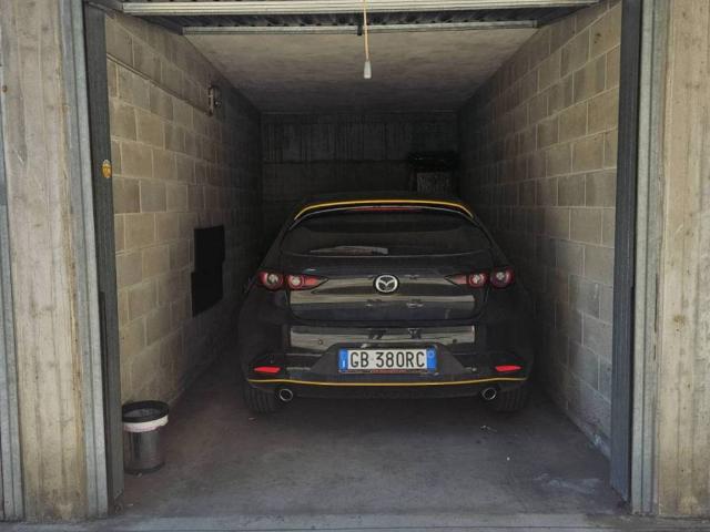 Box / Garage in vendita a Melzo MI