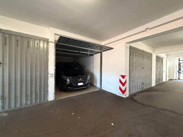 Box / Garage in vendita a Messina ME