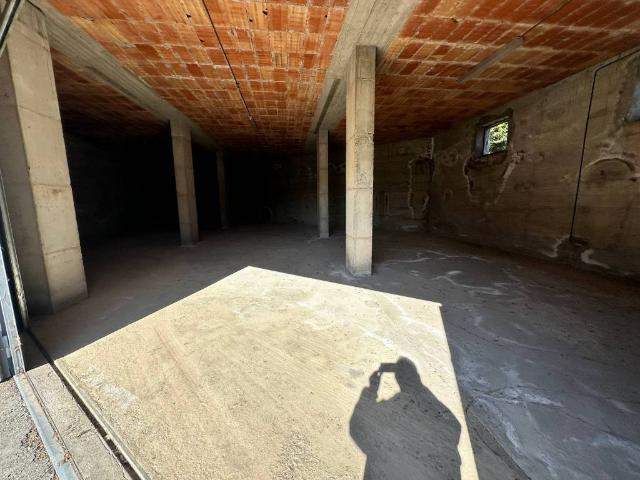Box / Garage in vendita a Mezzenile TO