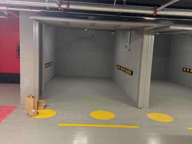 Box / Garage in vendita a Milano MI