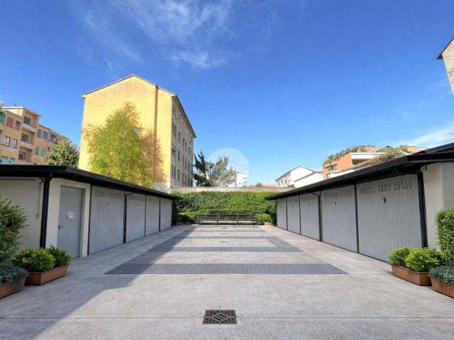 Box / Garage in vendita a Milano MI