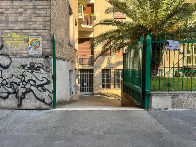 Box / Garage in vendita a Milano MI