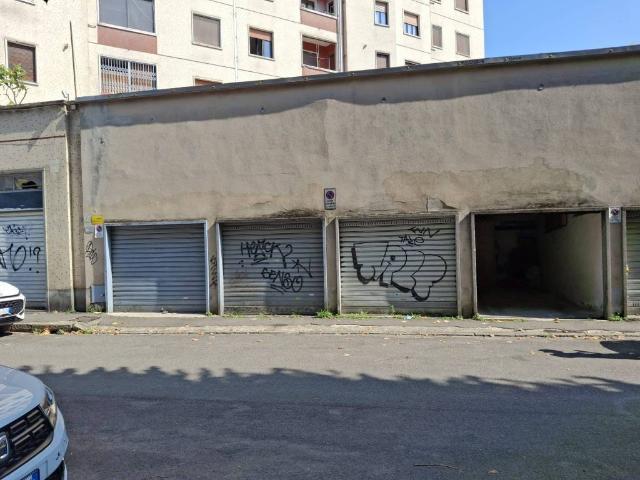 Box / Garage in vendita a Milano MI