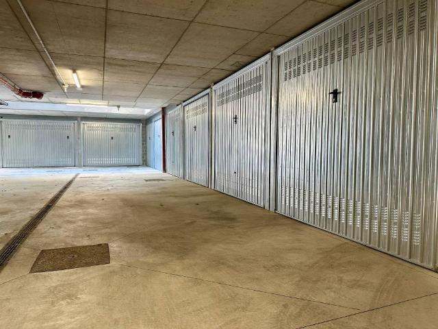 Box / Garage in vendita a Milano MI