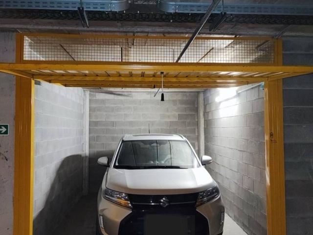 Box / Garage in vendita a Milano MI