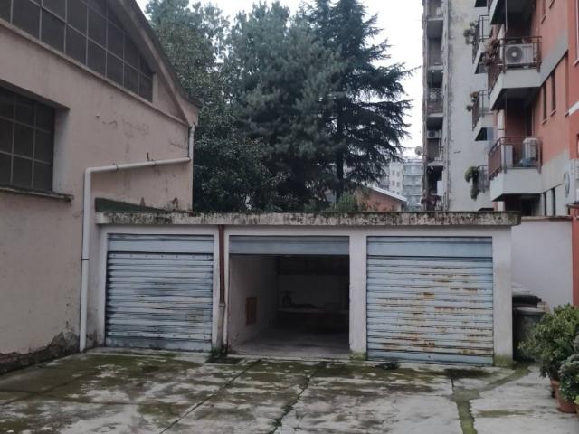 Box / Garage in vendita a Milano MI