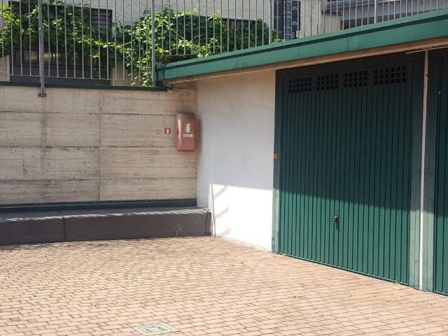Box / Garage in vendita a Milano MI