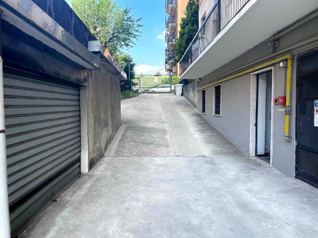 Box / Garage in vendita a Milano MI