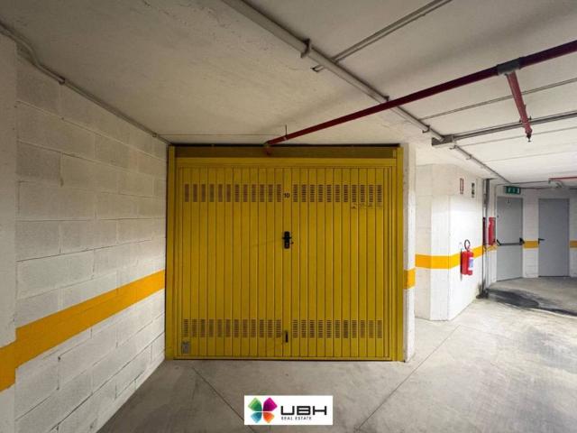 Box / Garage in vendita a Milano MI