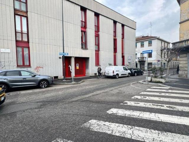 Box / Garage in vendita a Milano MI
