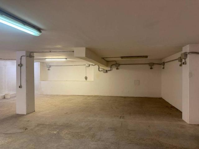 Box / Garage in vendita a Milano MI
