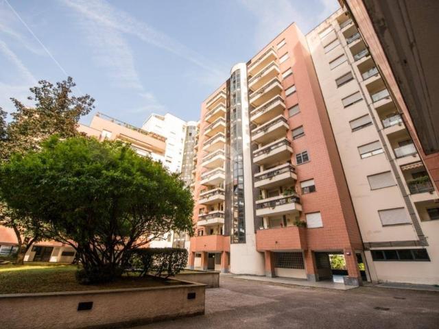 Box / Garage in vendita a Milano MI