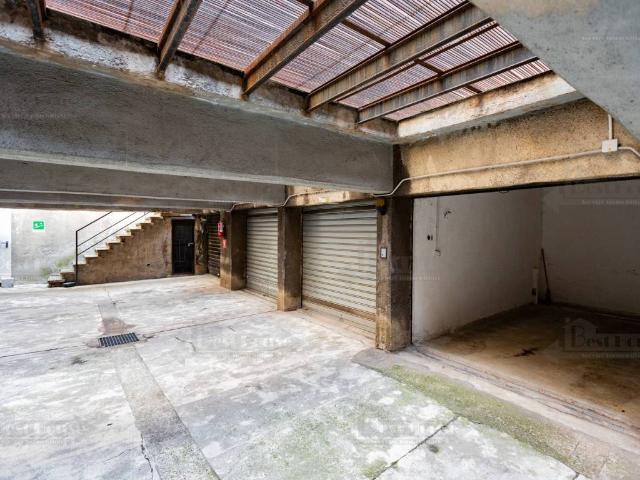 Box / Garage in vendita a Milano MI