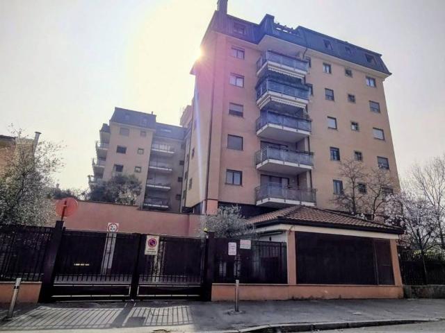 Box / Garage in vendita a Milano MI