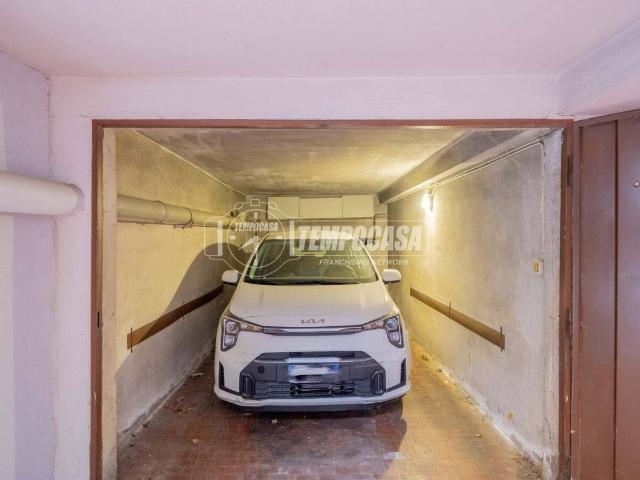 Box / Garage in vendita a Milano MI