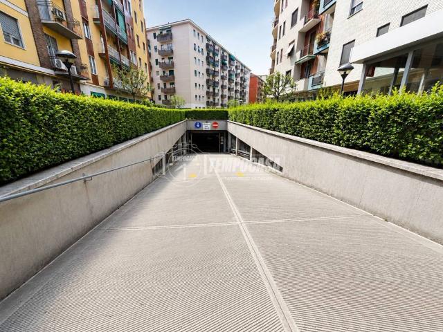Box / Garage in vendita a Milano MI
