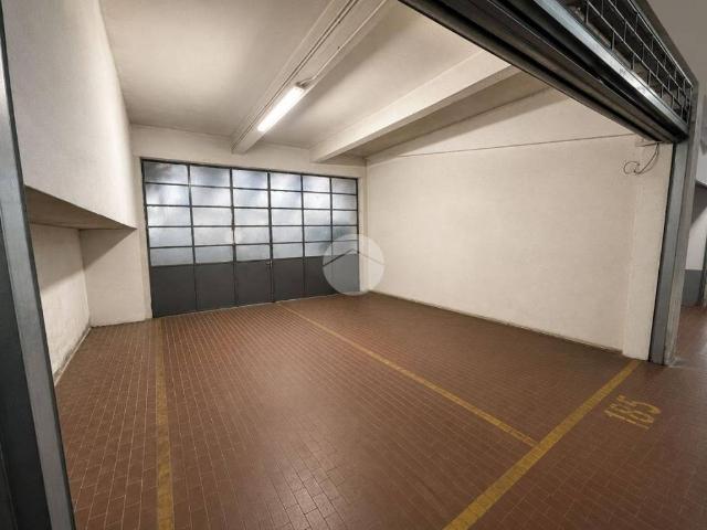 Box / Garage in vendita a Milano MI