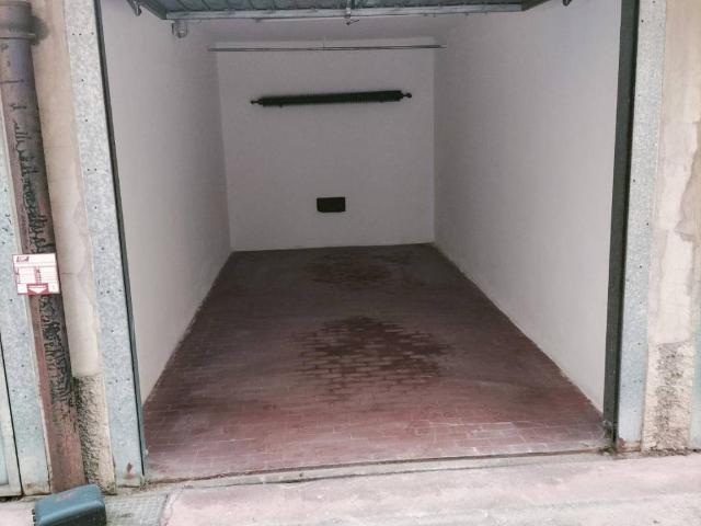 Box / Garage in vendita a Milano MI