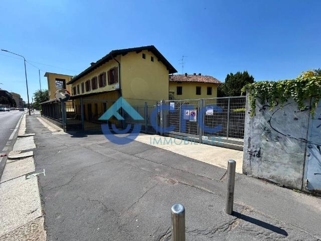 Box / Garage in vendita a Milano MI