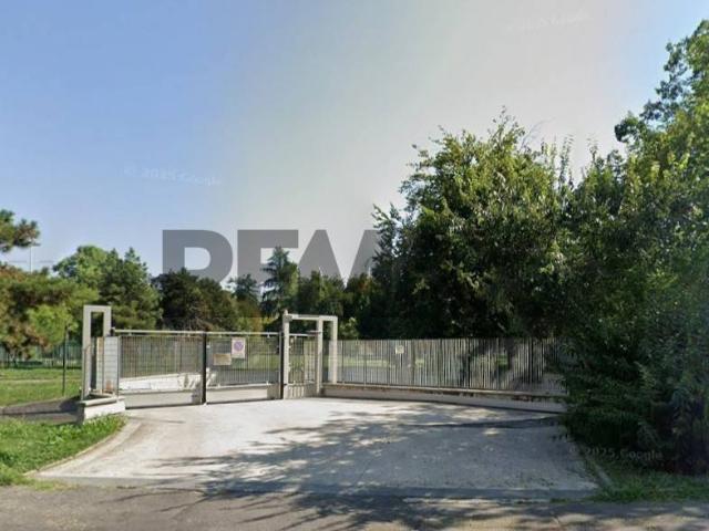 Box / Garage in vendita a Milano MI