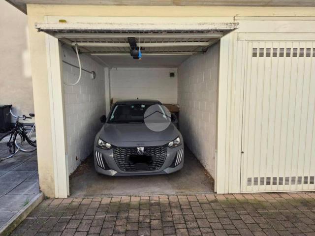 Box / Garage in vendita a Milano MI