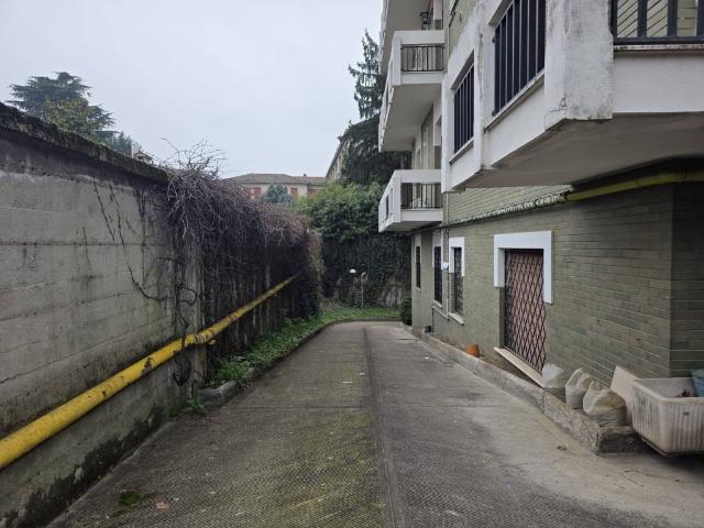 Box / Garage in vendita a Milano MI
