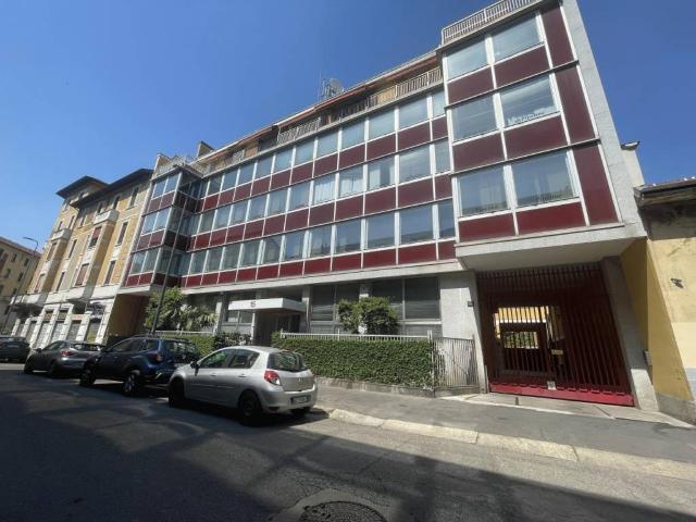 Box / Garage in vendita a Milano MI