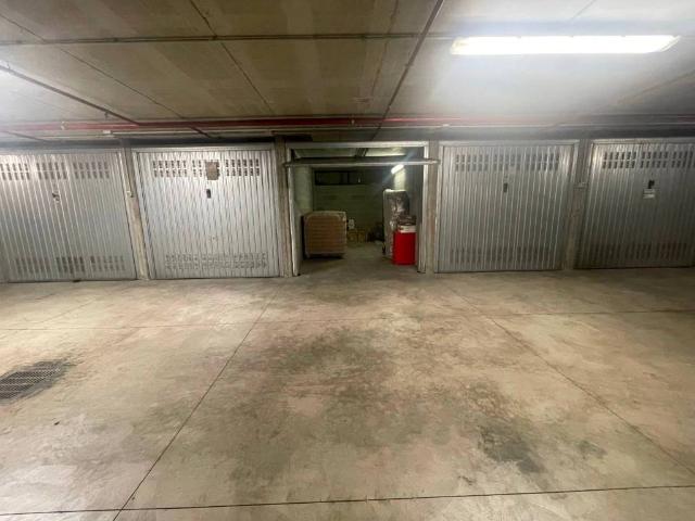 Box / Garage in vendita a Milano MI