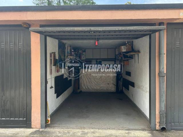 Box / Garage in vendita a Milano MI
